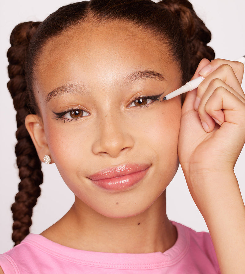 Fully Feathered Kajal Eyeliner